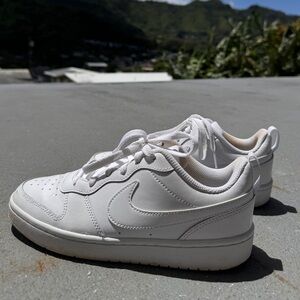 Nike Big Kids' Court Borough Low Size 6Y